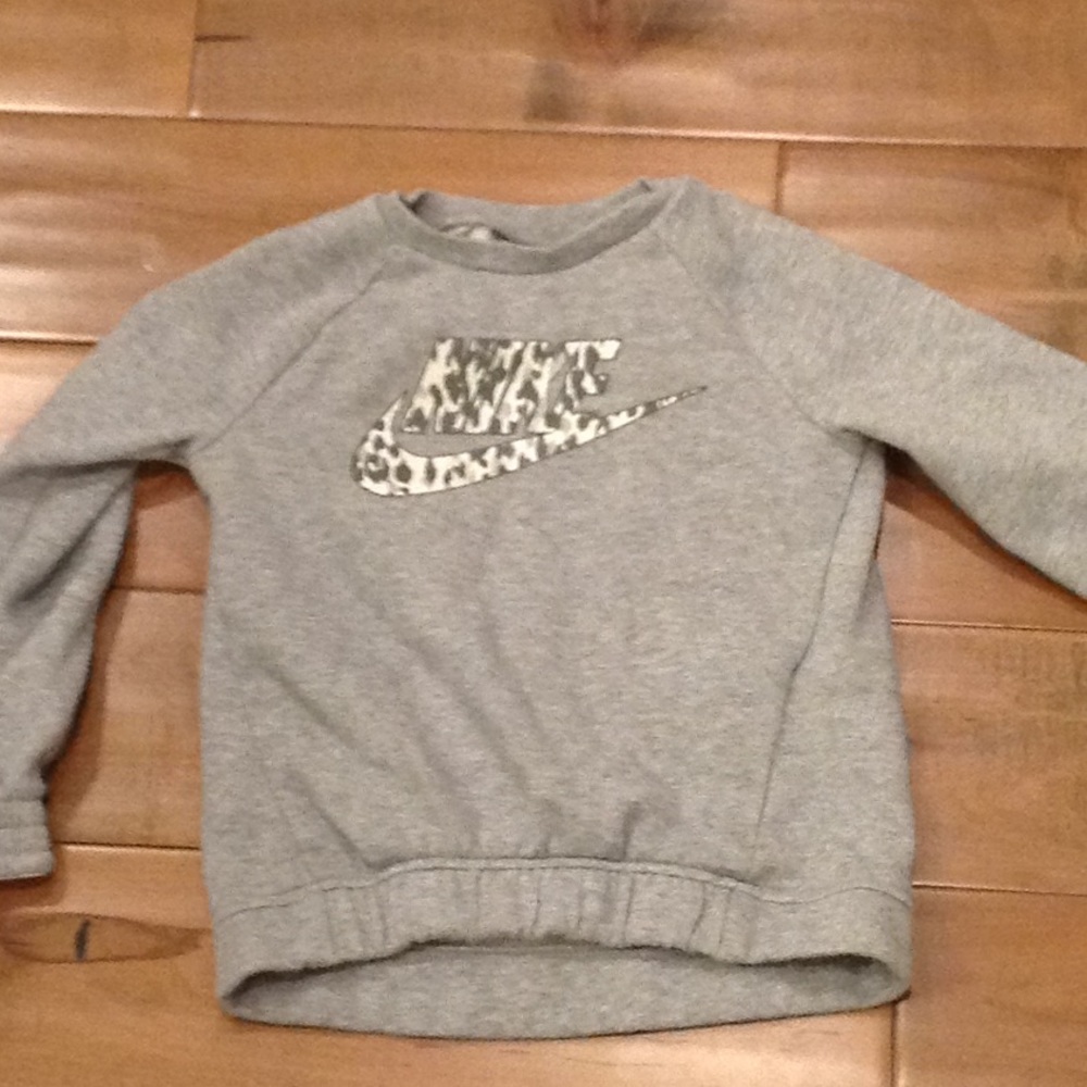 Girls Nike sweatshirt